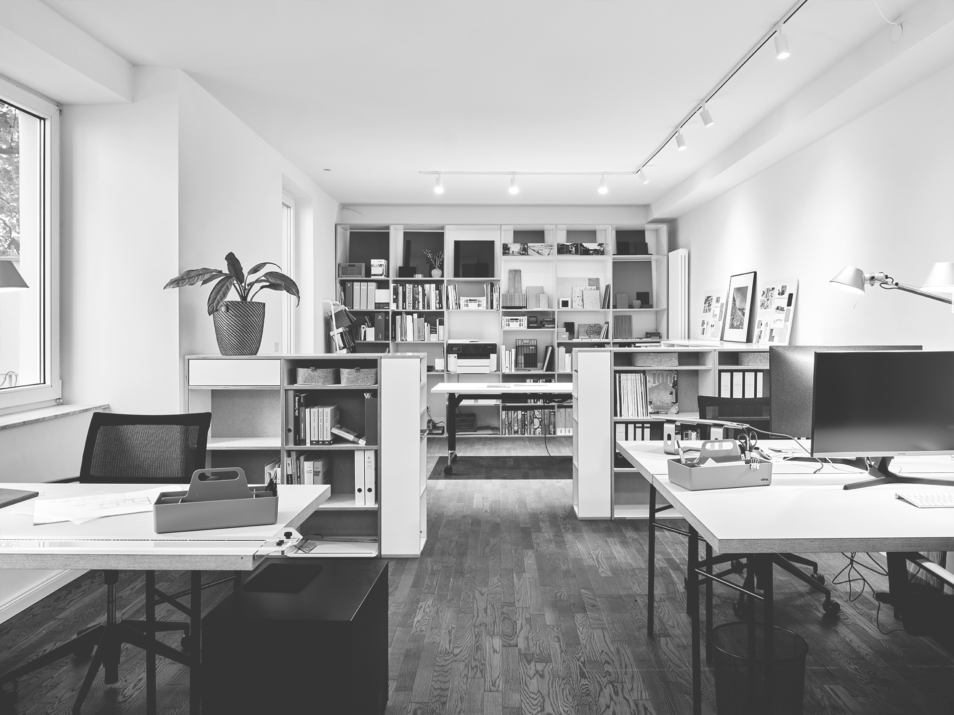 Architekturbüro, Desk, Arbeitsalltag, Düsseldorf, Office, Büroalltag, Schwarz Weiß, Nostalgie, Alltagsromantik